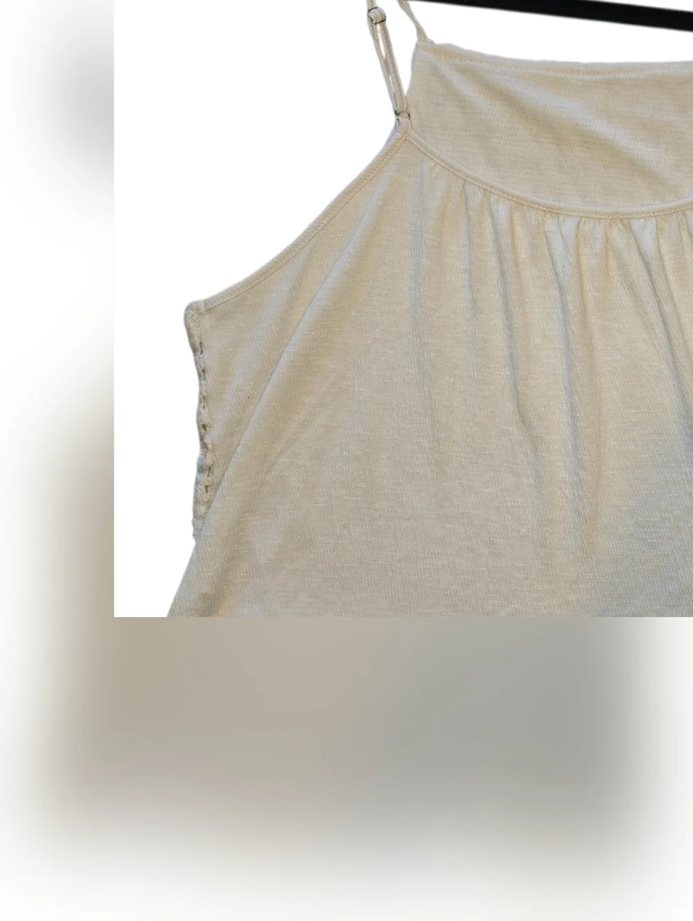 Love on a Hanger ivory crochet crop top – size XL - Picture 5 of 7